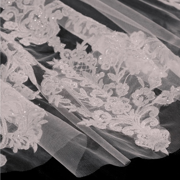 Zayde Veil by Rivini, Brand New - Picture 3 of 4